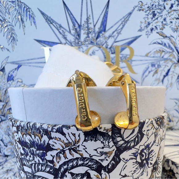 DIOR “Saddle” Gold Plated Clip On Earrings Authentic Christian Dior Jewelry - Picture 7 of 10